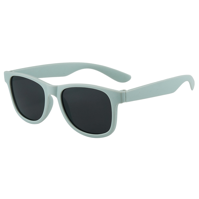 Single Color Matte Sunglasses - Image 2